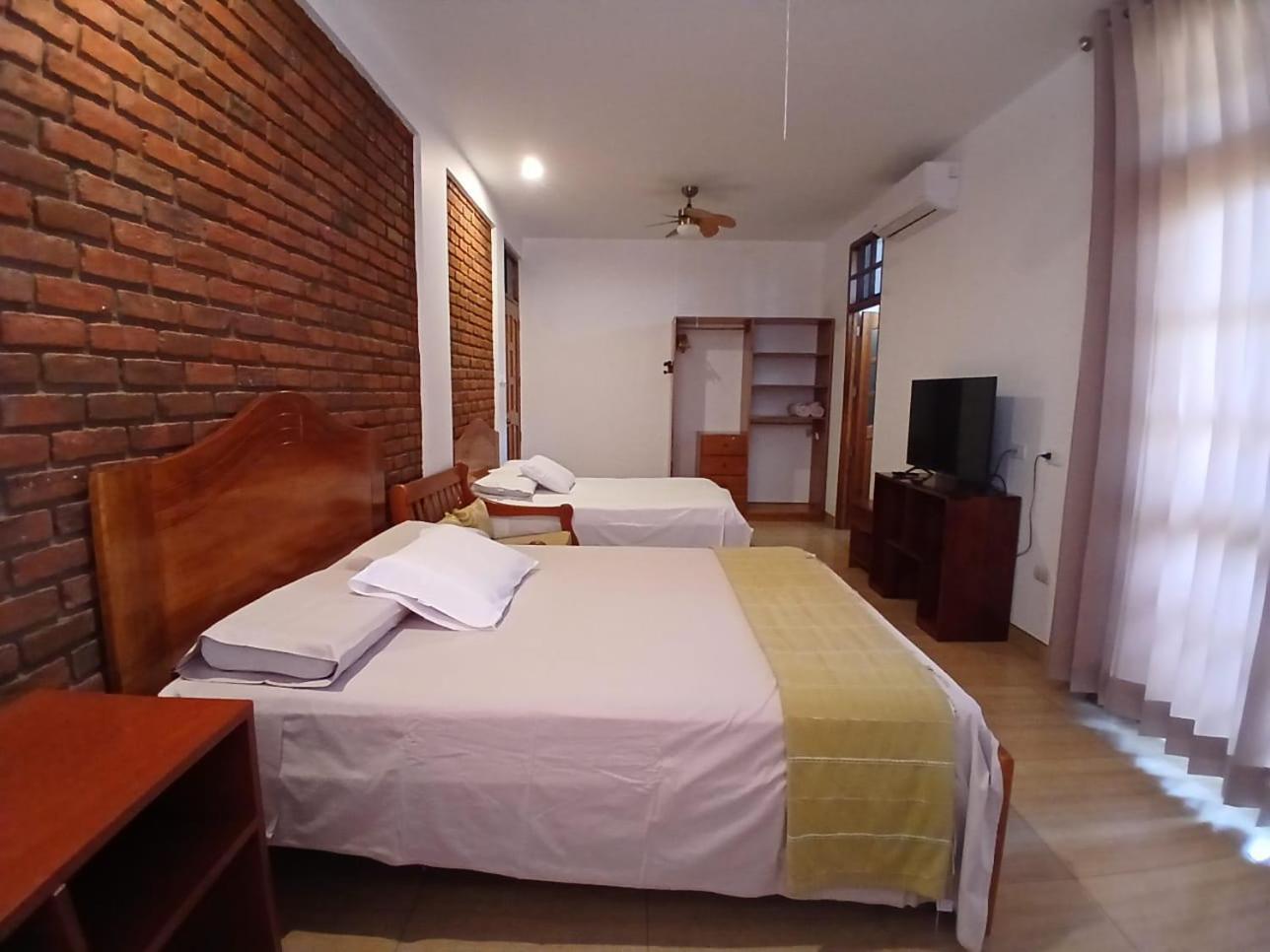 Alojamiento Familiar Custodia Tarapoto Ngoại thất bức ảnh