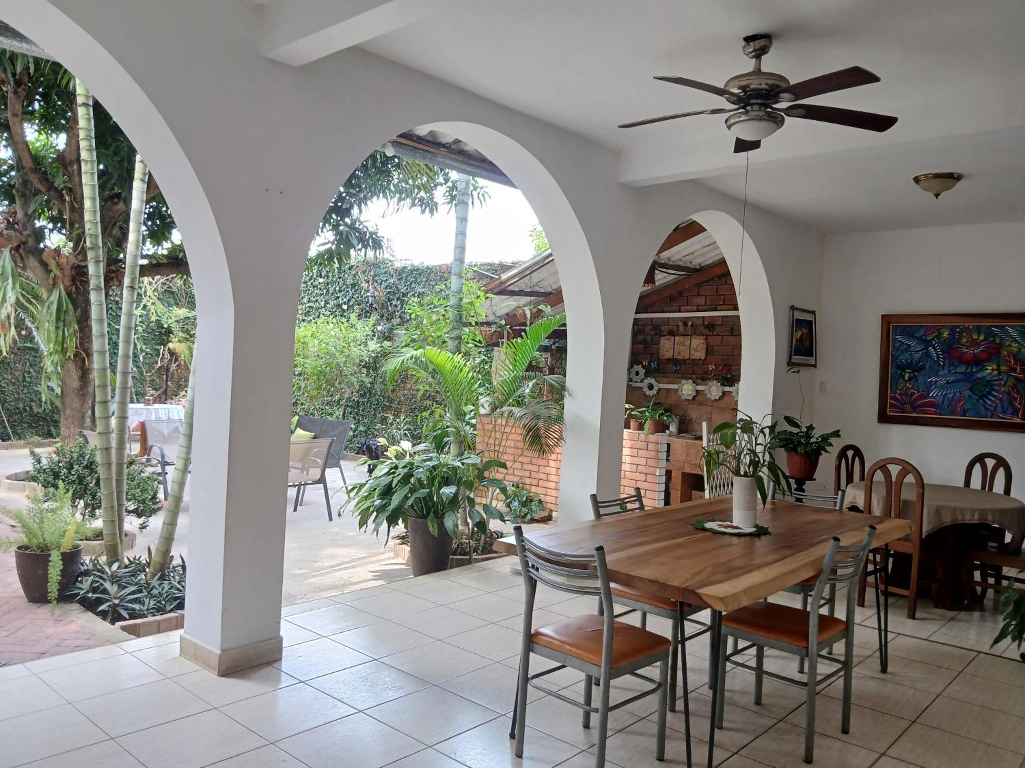 Alojamiento Familiar Custodia Tarapoto Ngoại thất bức ảnh