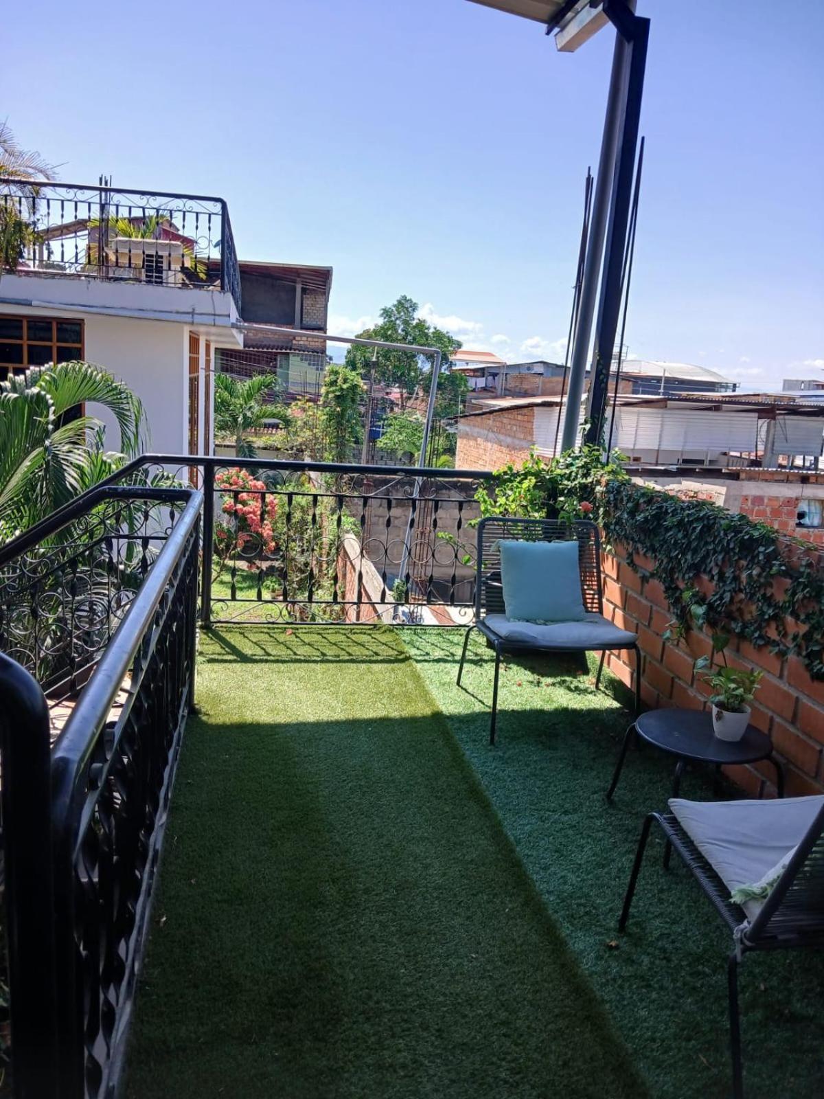 Alojamiento Familiar Custodia Tarapoto Ngoại thất bức ảnh